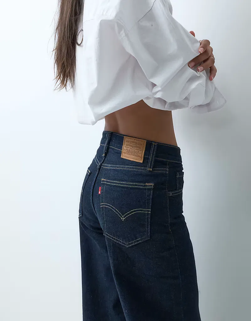 Джинсы Levi's 728 с высокой посадкой и широкими штанинами, темно-синие — фото 3