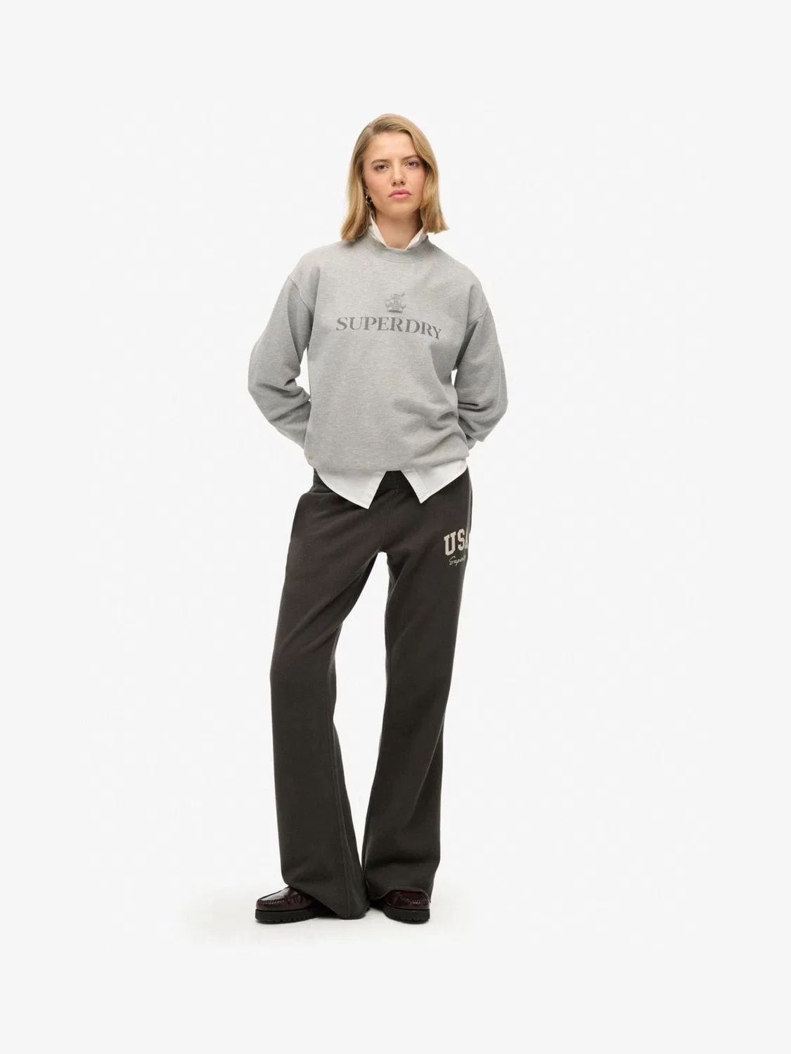 Джоггеры зауженные Athletic Essentials Superdry, серый