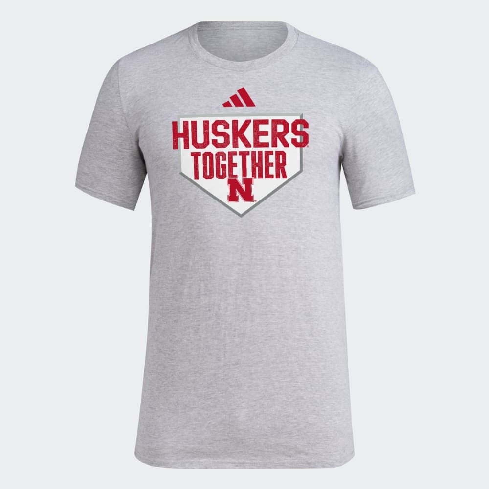 

Футболка Adidas Nebraska Cornhuskers Dugout Postseason Tee, цвет Medium Grey Heather/Multi