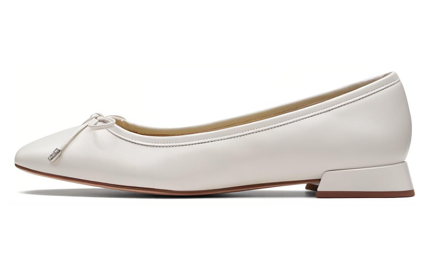 Женская повседневная обувь женская белая Clarks