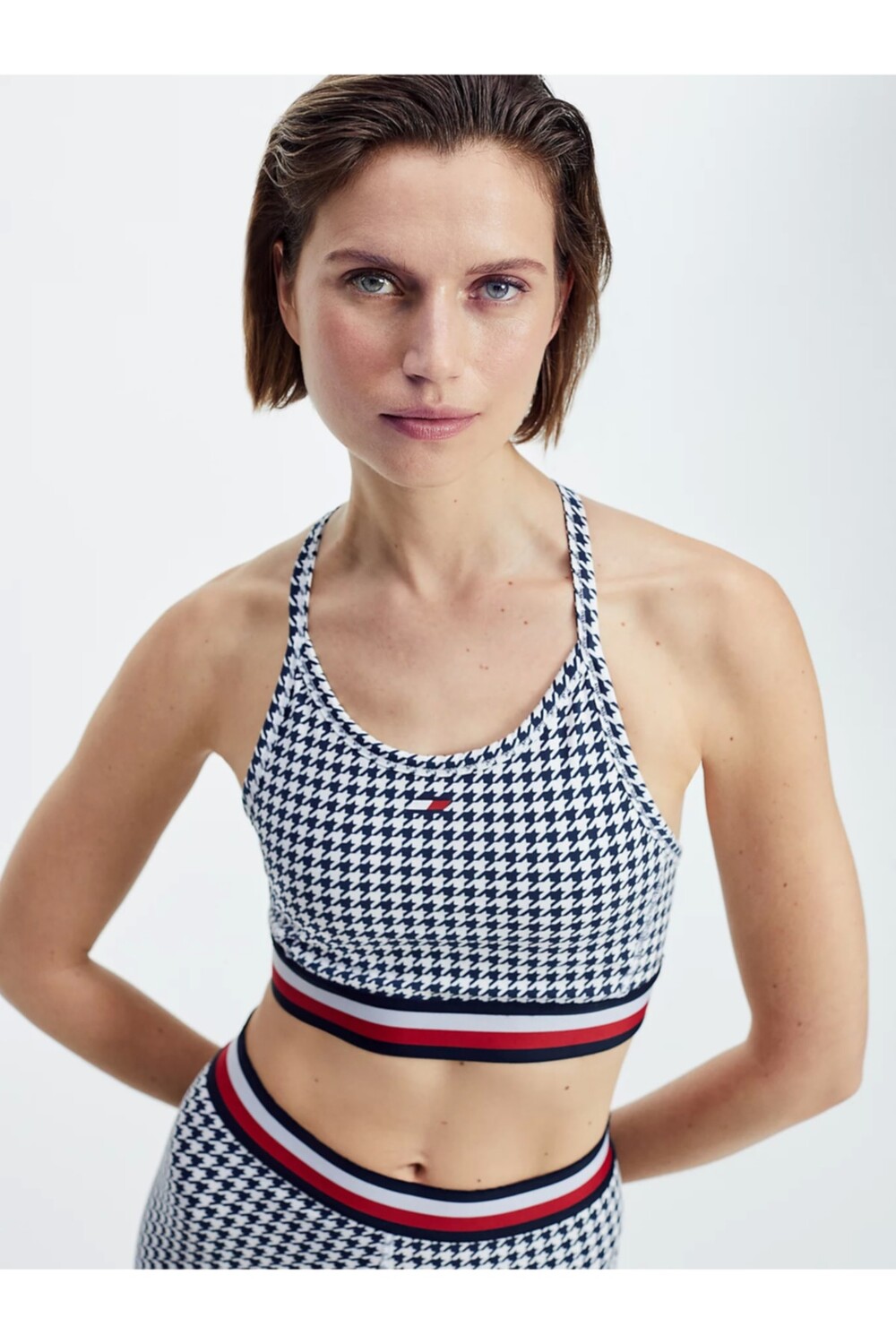 

Топ Tommy Hilfiger