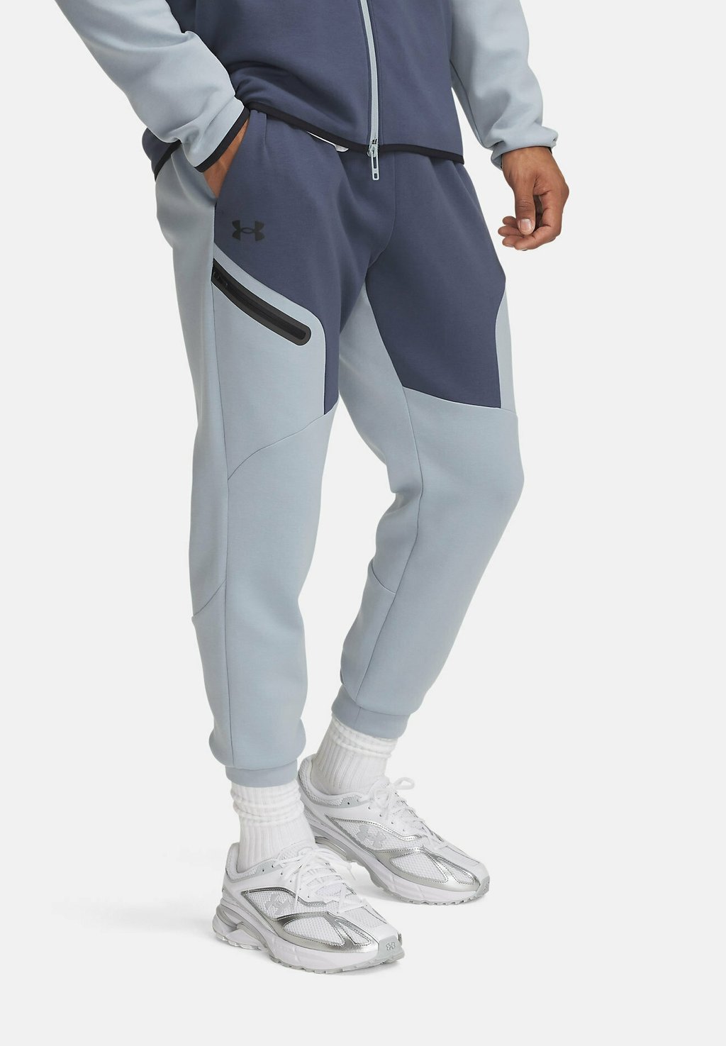 

Спортивные брюки UNSTOPPABLE JGR EU Under Armour, серый