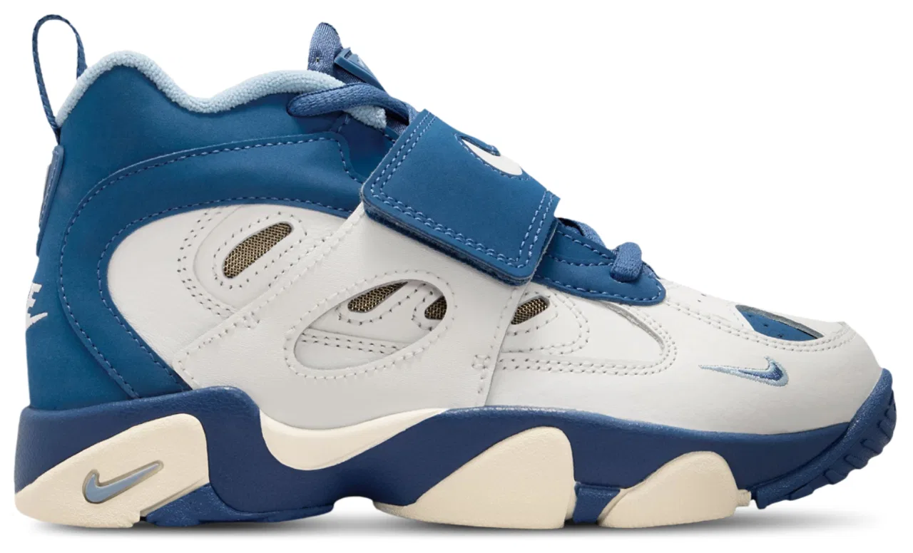 Кроссовки для мальчиков Air Diamond Turf II Nike, цвет Sail/Mystic Navy/Blue Grey