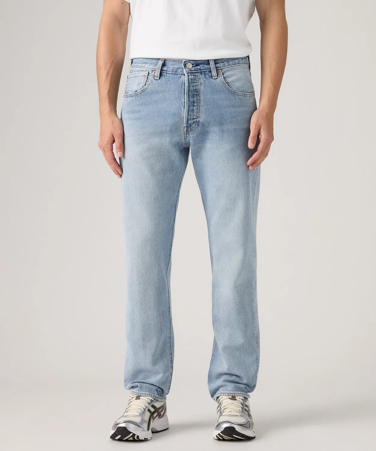 Мужские джинсы прямого кроя расслабленной посадки Levi's 501 Relaxed, Light Indigo Blue