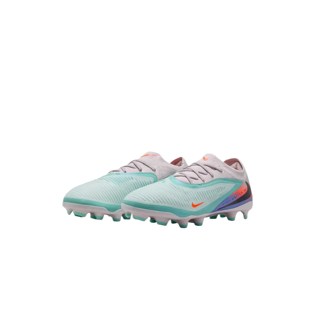 Детские футбольные кроссовки Phantom 6 Low Top Nike, Pistachios Frost — фото 4