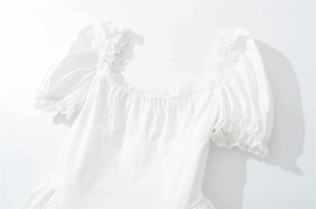 Женское мини-платье с квадратным вырезом и пышными рукавами, White — фото 2