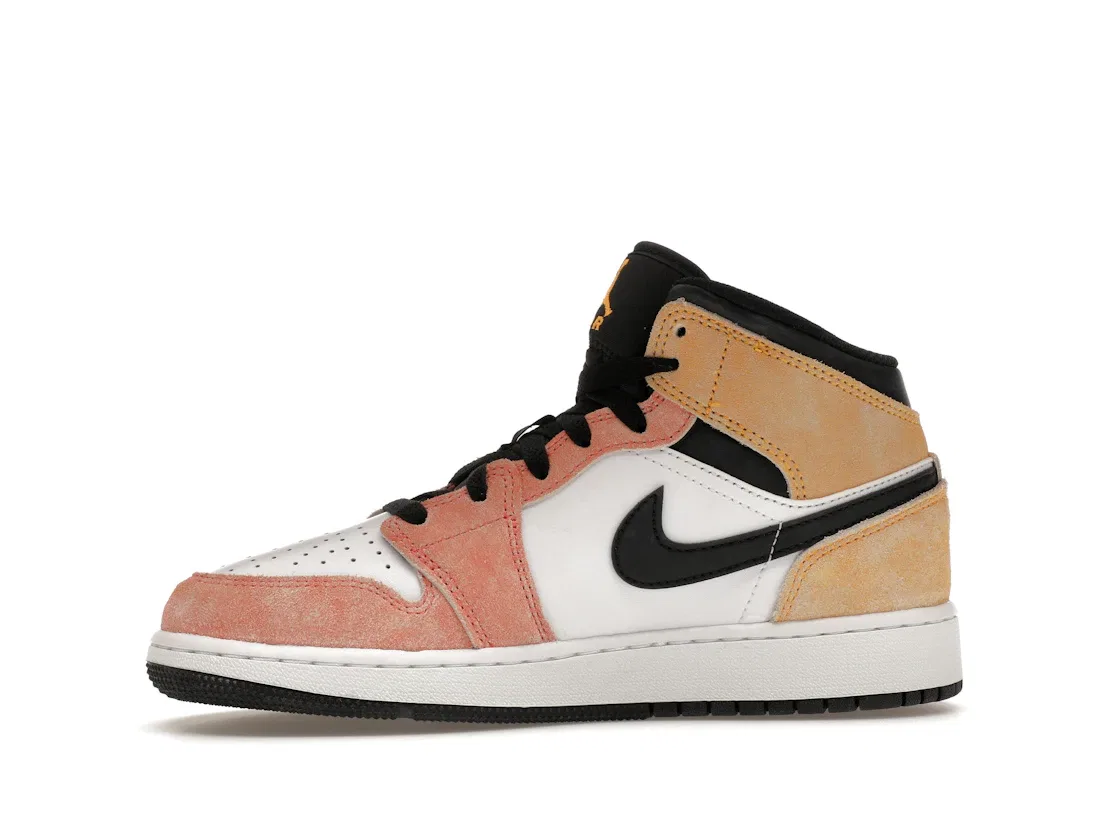 Детские кроссовки с высоким берцем Jordan 1 Mid SE Flight Club Jordan, Magic Ember/White/Black/Sundial — фото 3