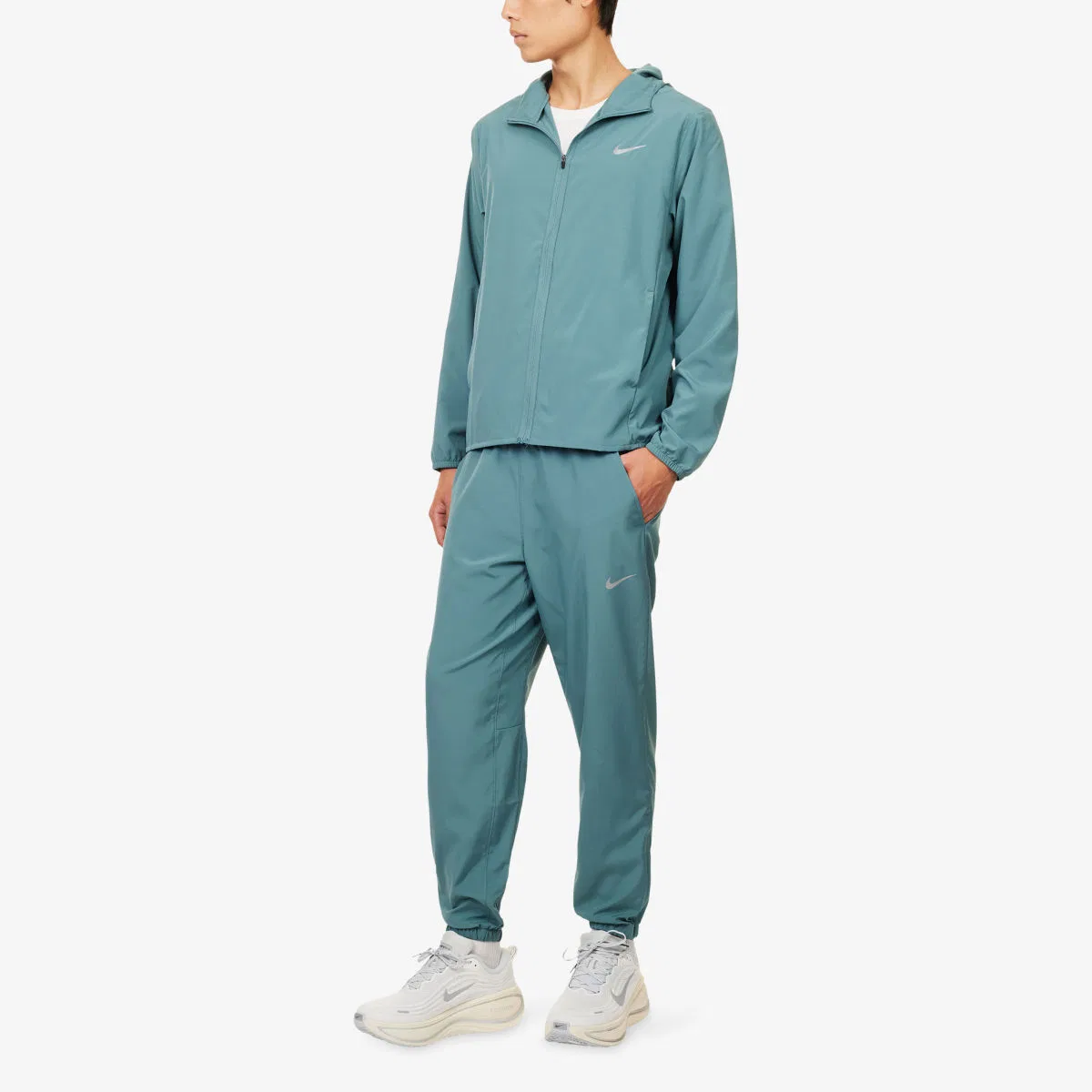 Легкие тканые спортивные брюки Dri-fit с зауженными штанинами Nike, черный — фото 2
