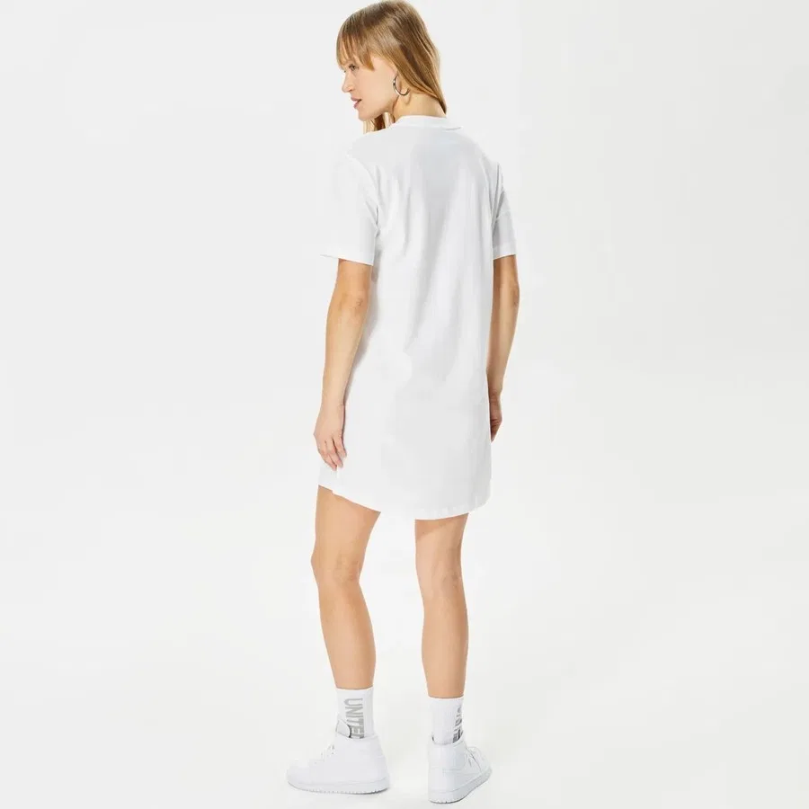Футболка с коротким рукавом с вышивкой Nike Sportswear Essential, M, Белый — фото 3
