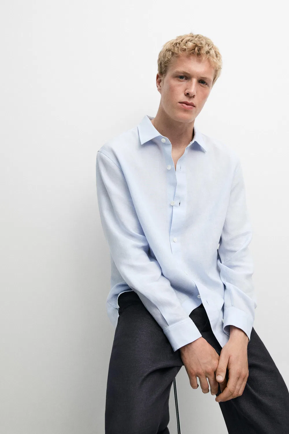 Рубашка из 100% льна, стандартного кроя Massimo Dutti, небесно-голубой — фото 4