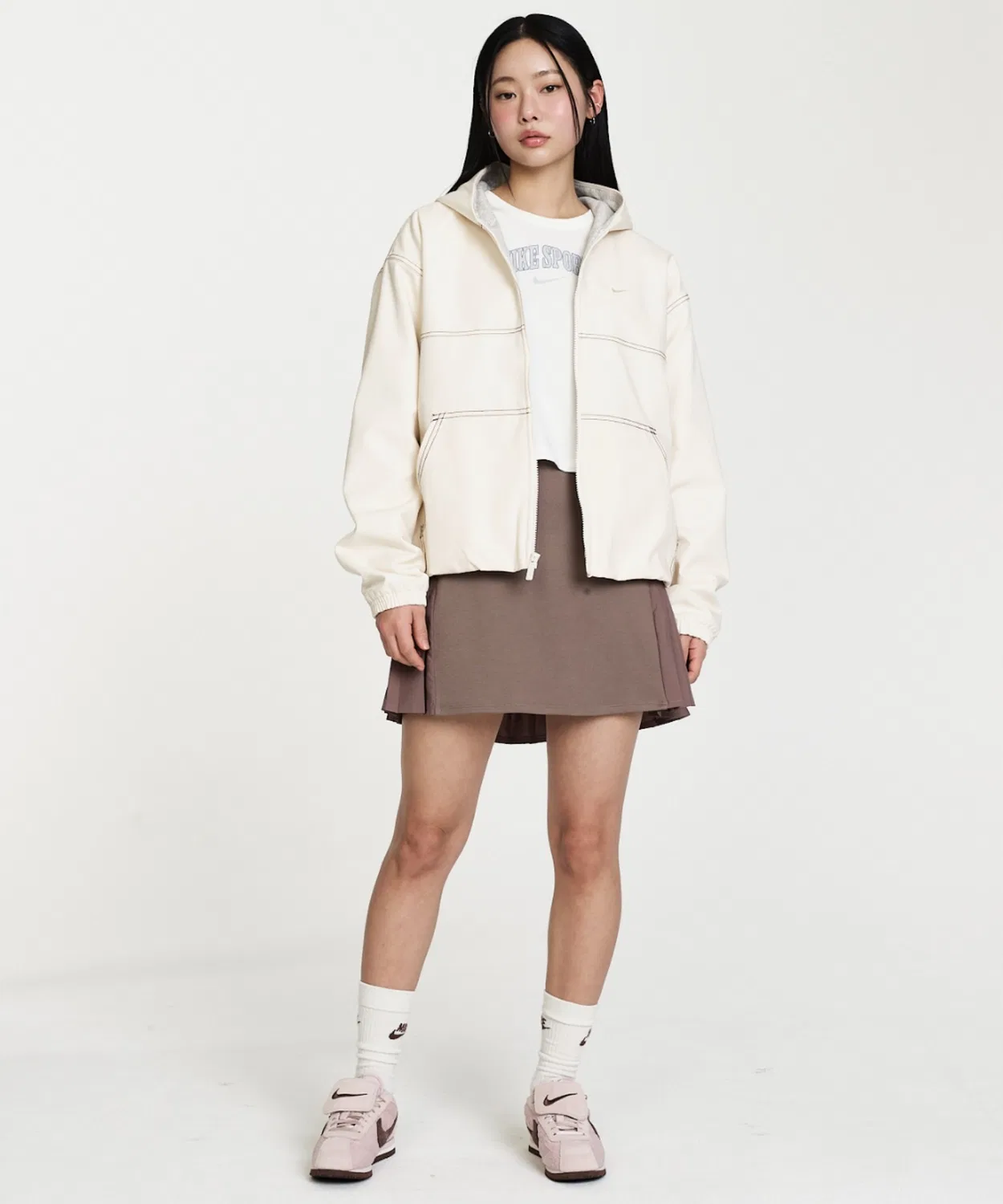 Женский оверсайз жакет из хлопка с капюшоном Nike Sportswear Oversized Workwear Jacket, Chalk — фото 3