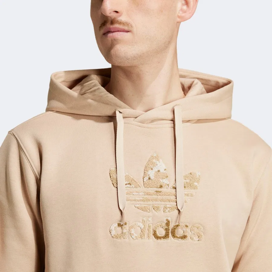 Мужской свитшот с капюшоном и принтом Camo adidas, Бежевый — фото 4