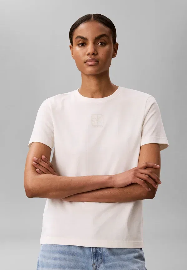 Футболка Calvin Klein Crew Tee Basic, цвет тофу
