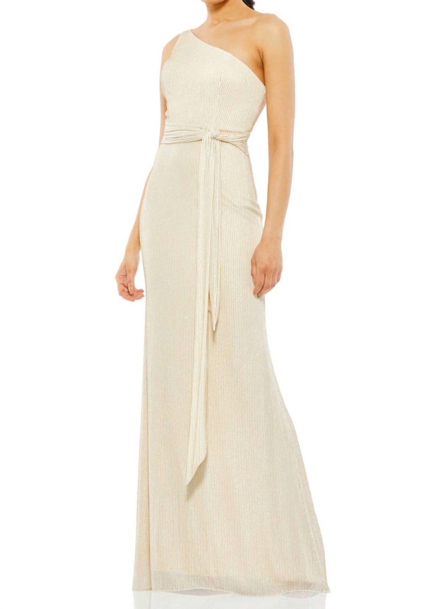 

Асимметриное платье с узлом на талии и одним плечом в цвете porcelain Ieena for Mac Duggal, Porcelain