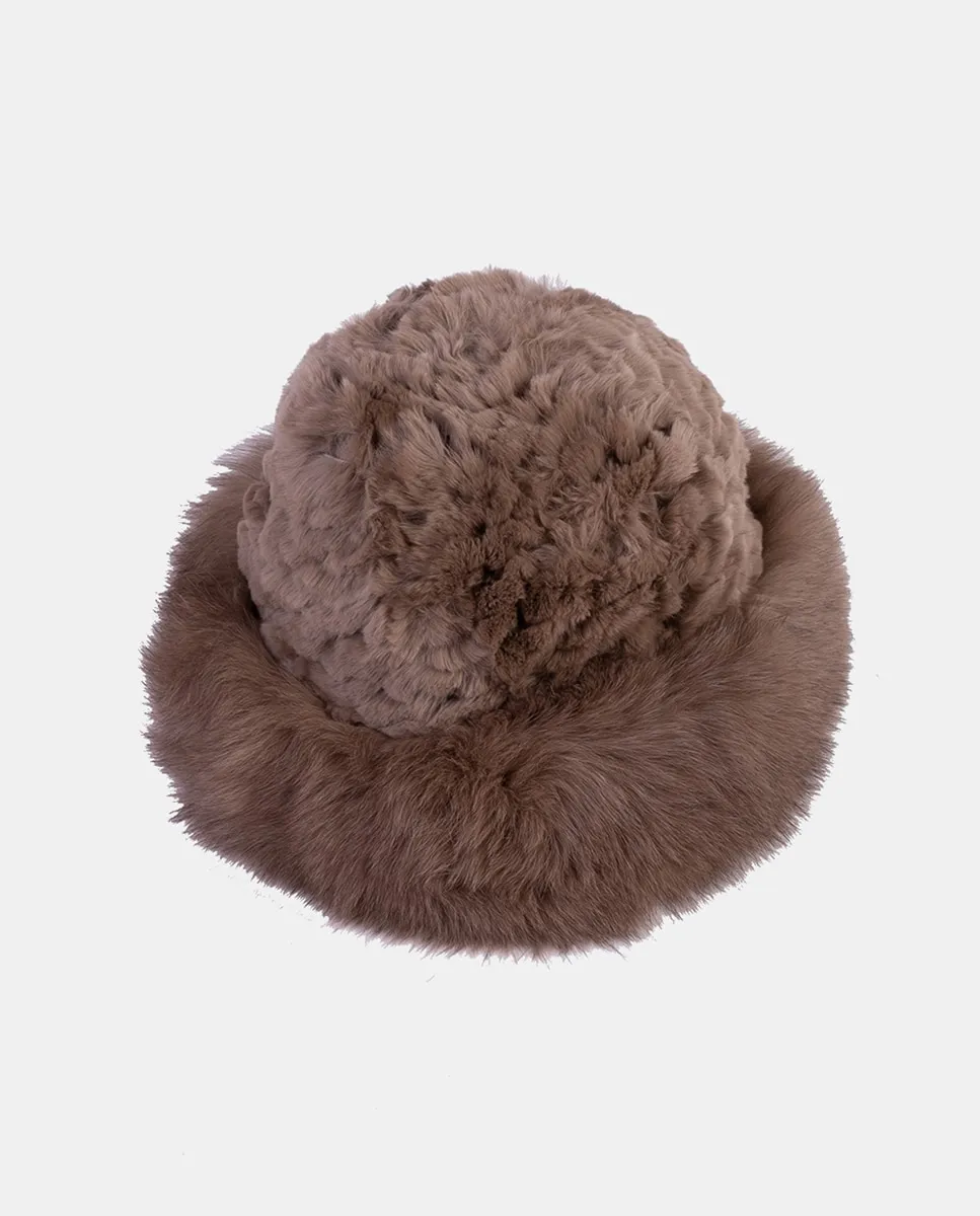 

Эластичная вязаная шапка из натурального меха кремового цвета IN.ES