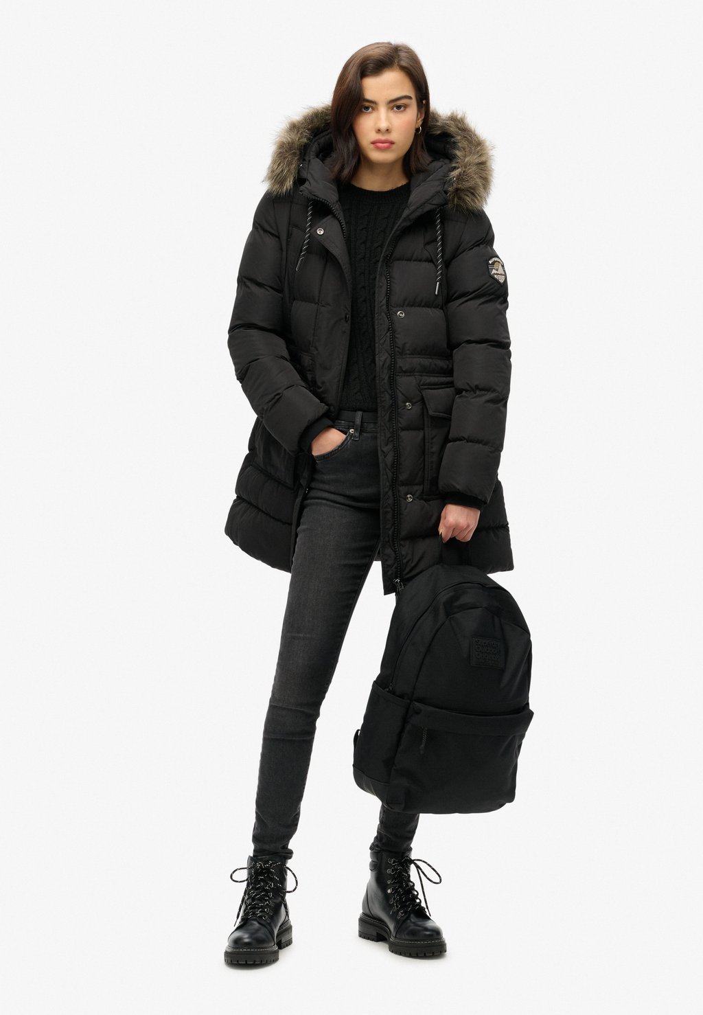 

Рюкзак MONTANA Superdry, черный