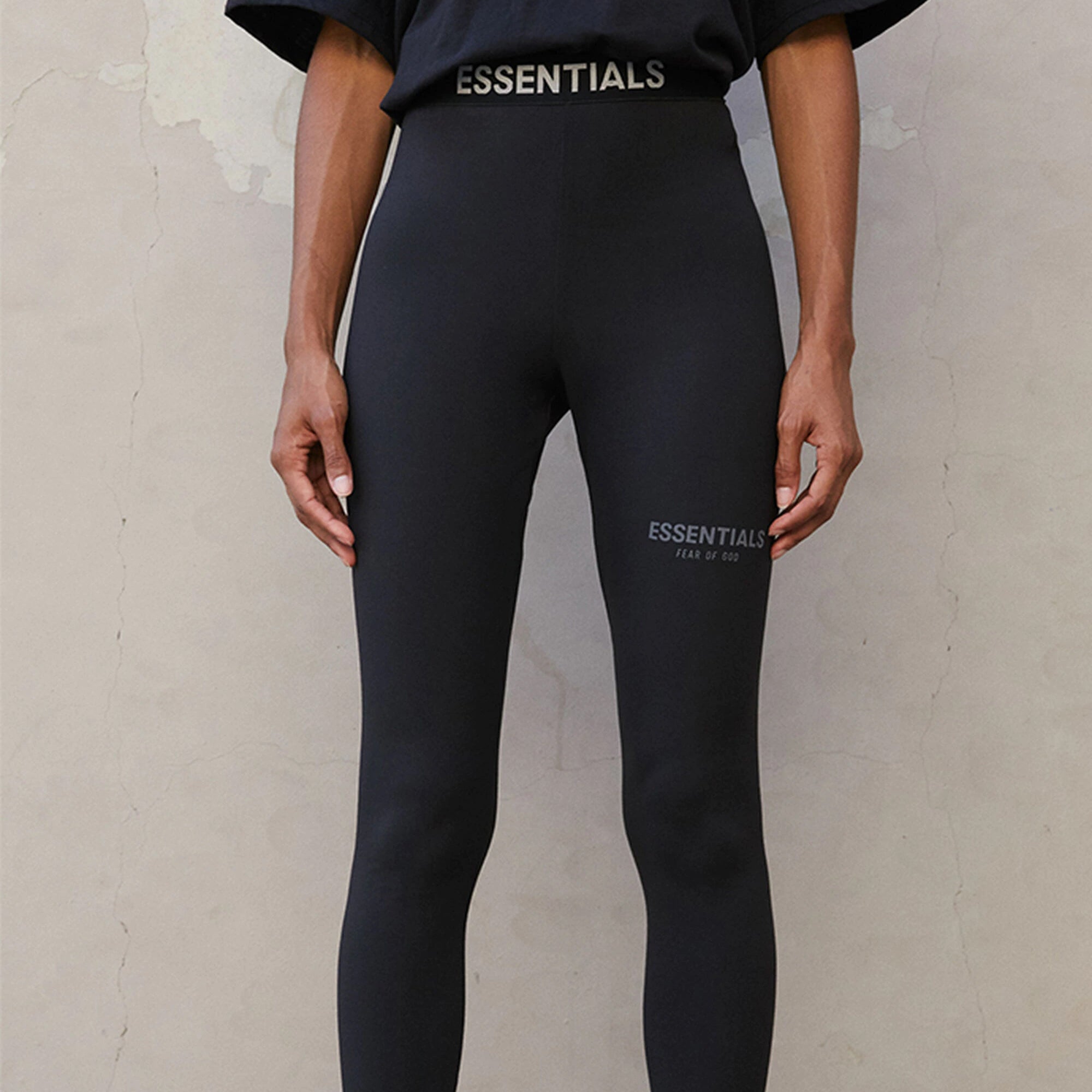 Леггинсы Fear of God Essentials FW21 Athletic Leggings 'Black' — фото 4