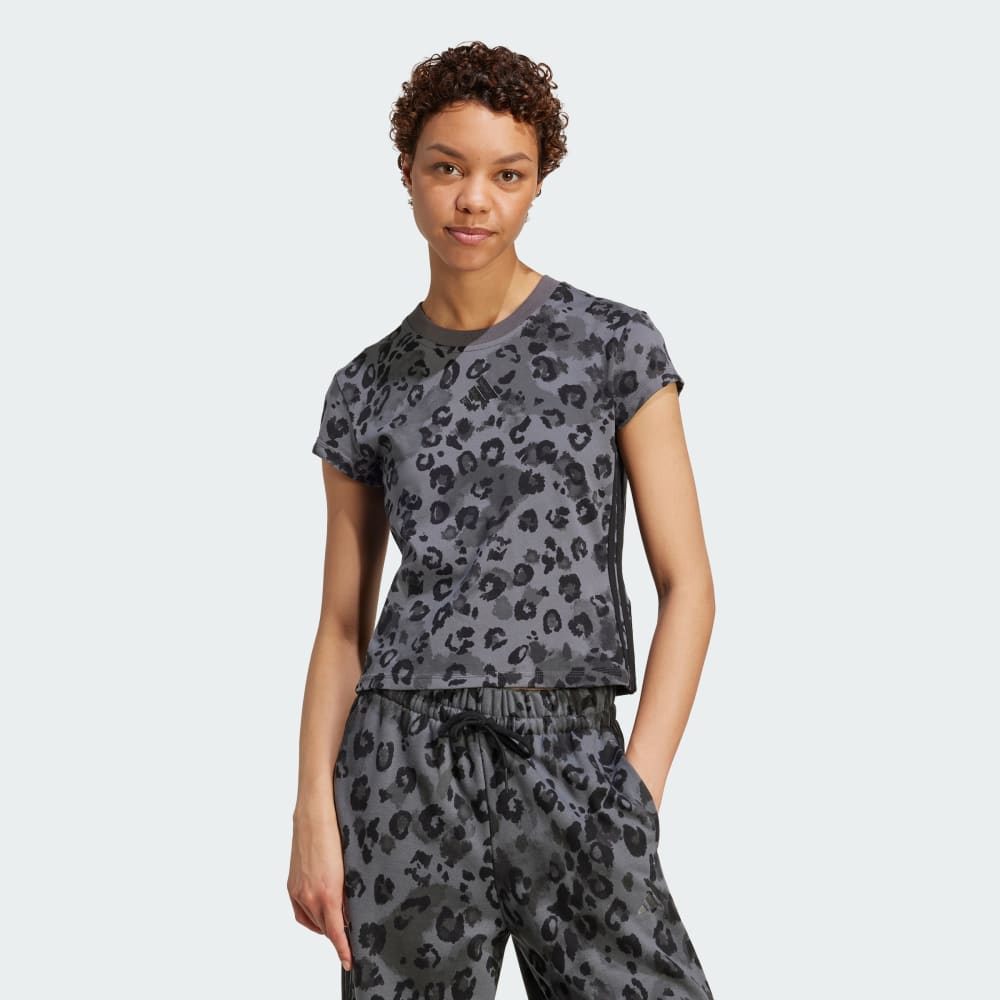 

Футболка Adidas Animal Print 3-Stripes Tee, цвет Multicolor/Grey Five
