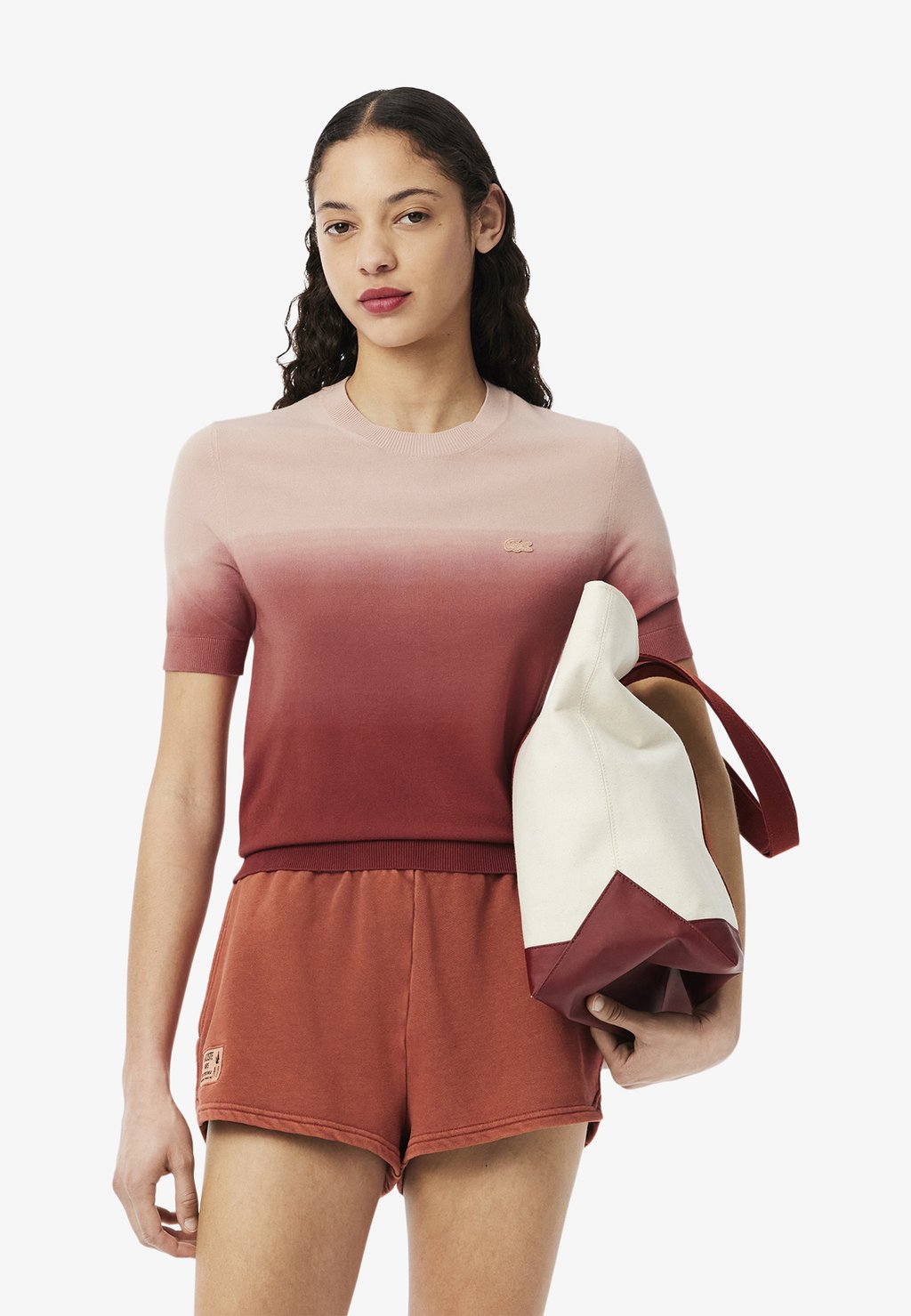 

Футболка с принтом Lacoste, коричневый