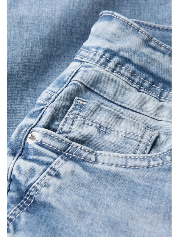 

Женские брюки и шорты серого цвета Cecil