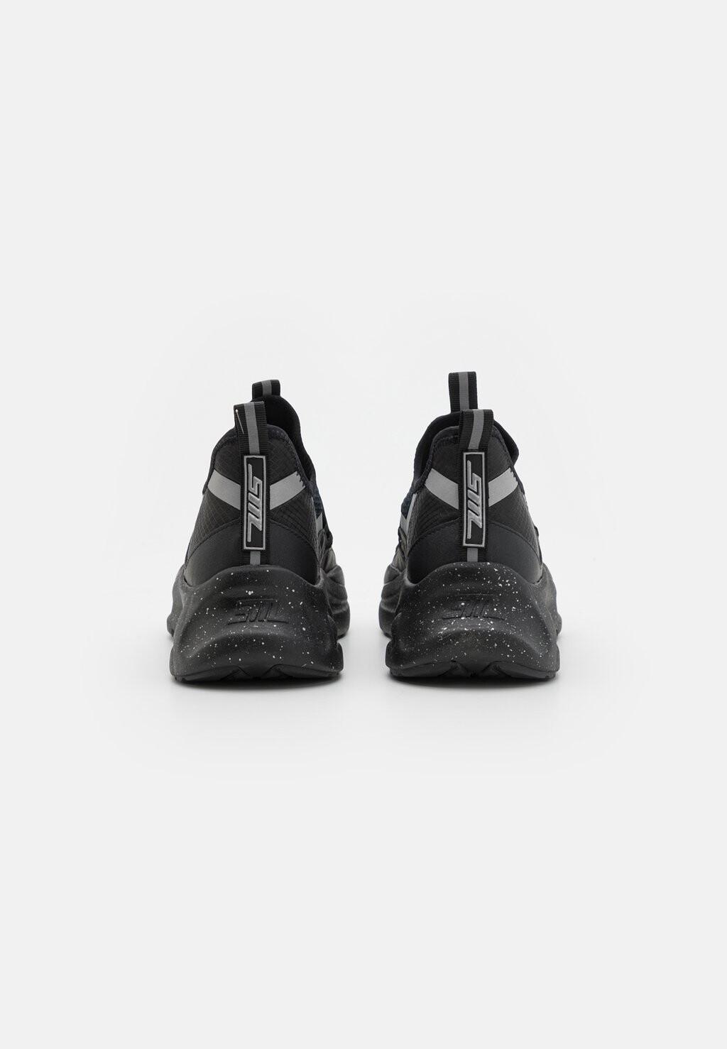 

Кроссовки IGNITE 1 Steve Madden, черный