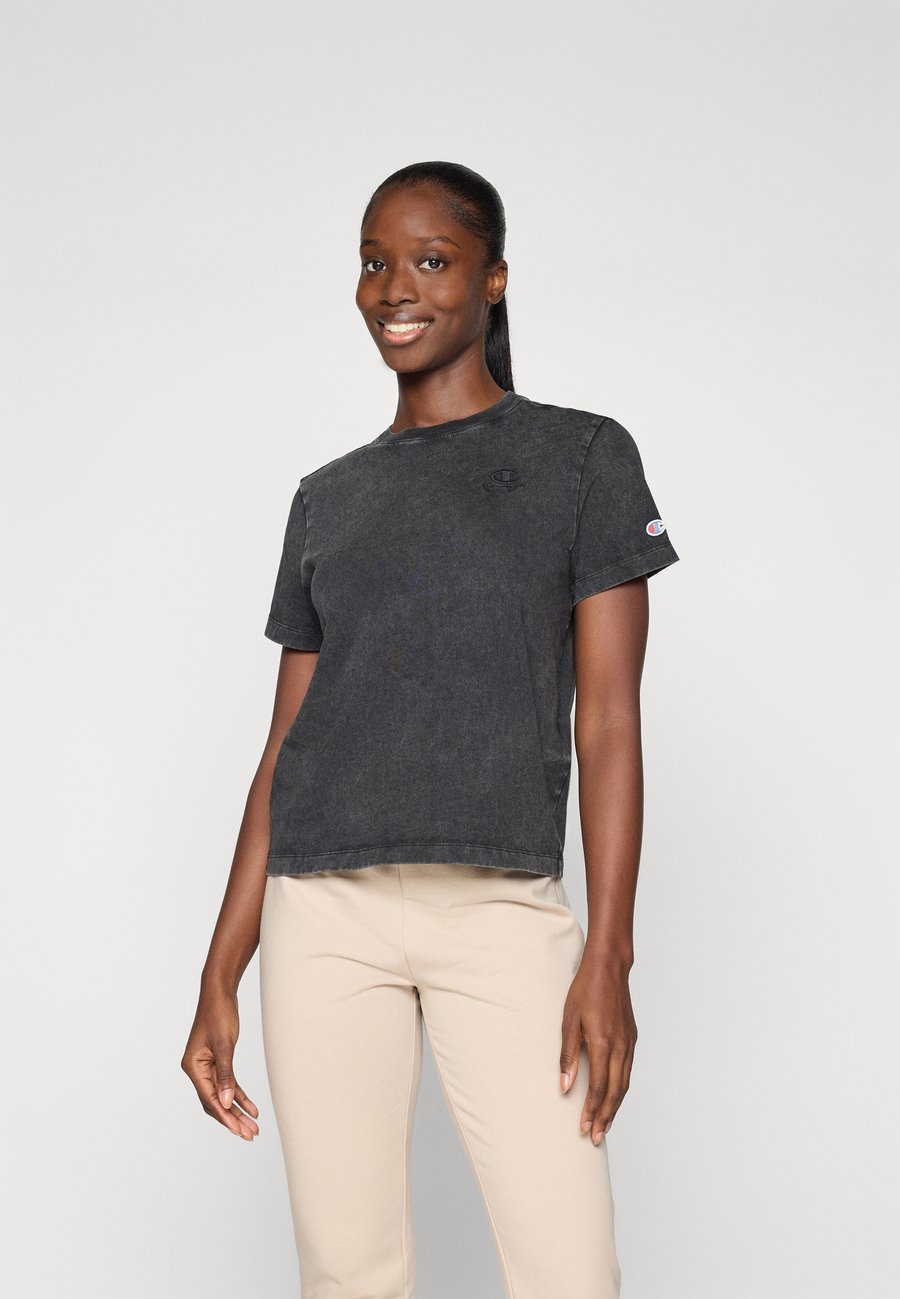 

Футболка Champion ICONS WASH CREWNECK, Black, Черный, Футболка Champion ICONS WASH CREWNECK, Black