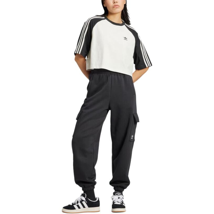 Футболка ADICOLOR SST женская черная Adidas Originals — фото 2