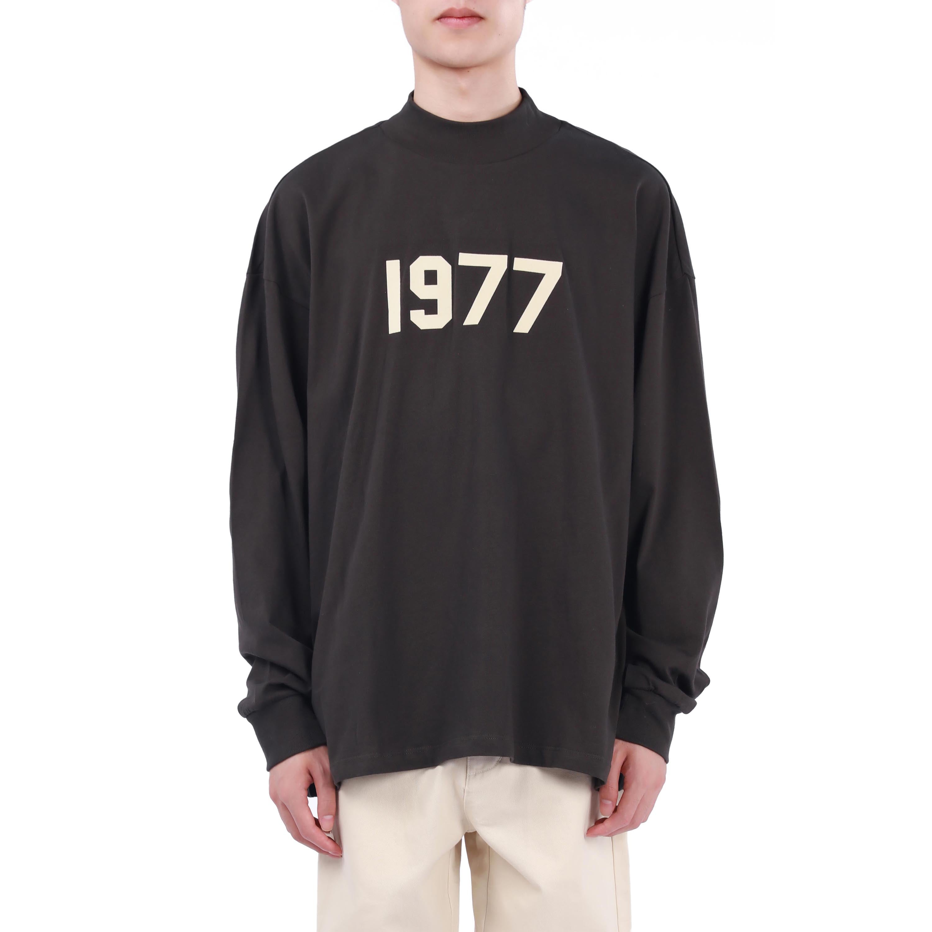 Футболка Fear of God Essentials SS22 Long Sleeve T-Shirt 1977 'Iron' FOG-SS22-140, черный — фото 4