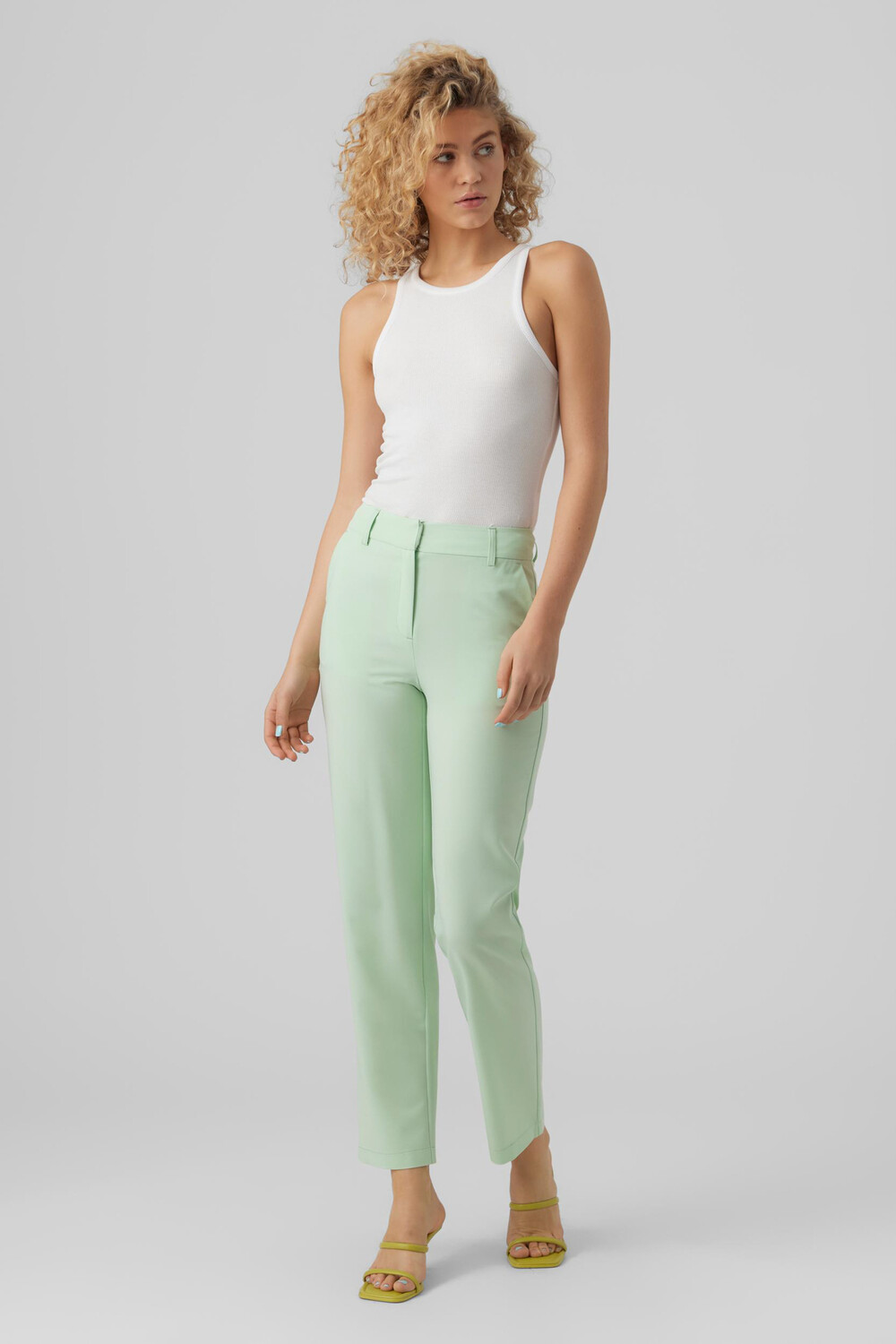 

Женщины/Девочки Mist Green 34 Vero Moda, зеленый