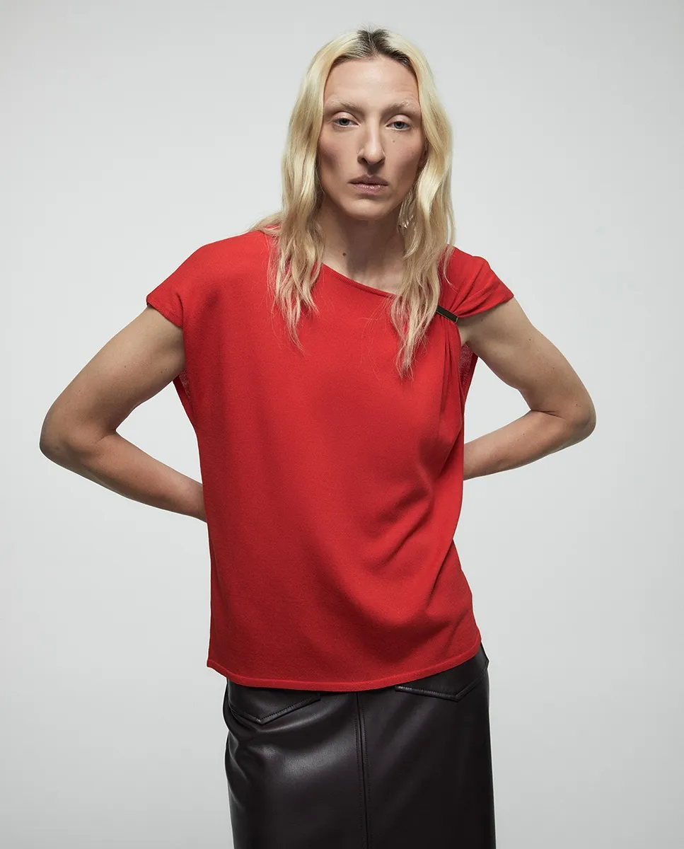 

Топ, плечо Sfera, красный