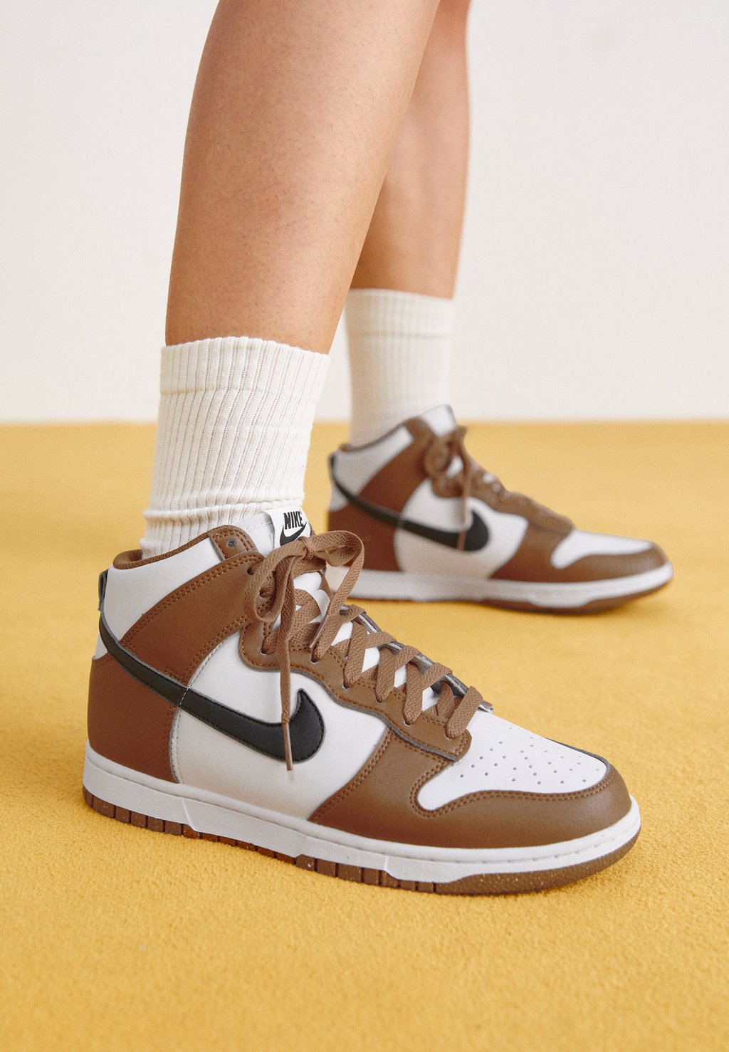Высокие кроссовки DUNK Nike Sportswear, бежевый — фото 4