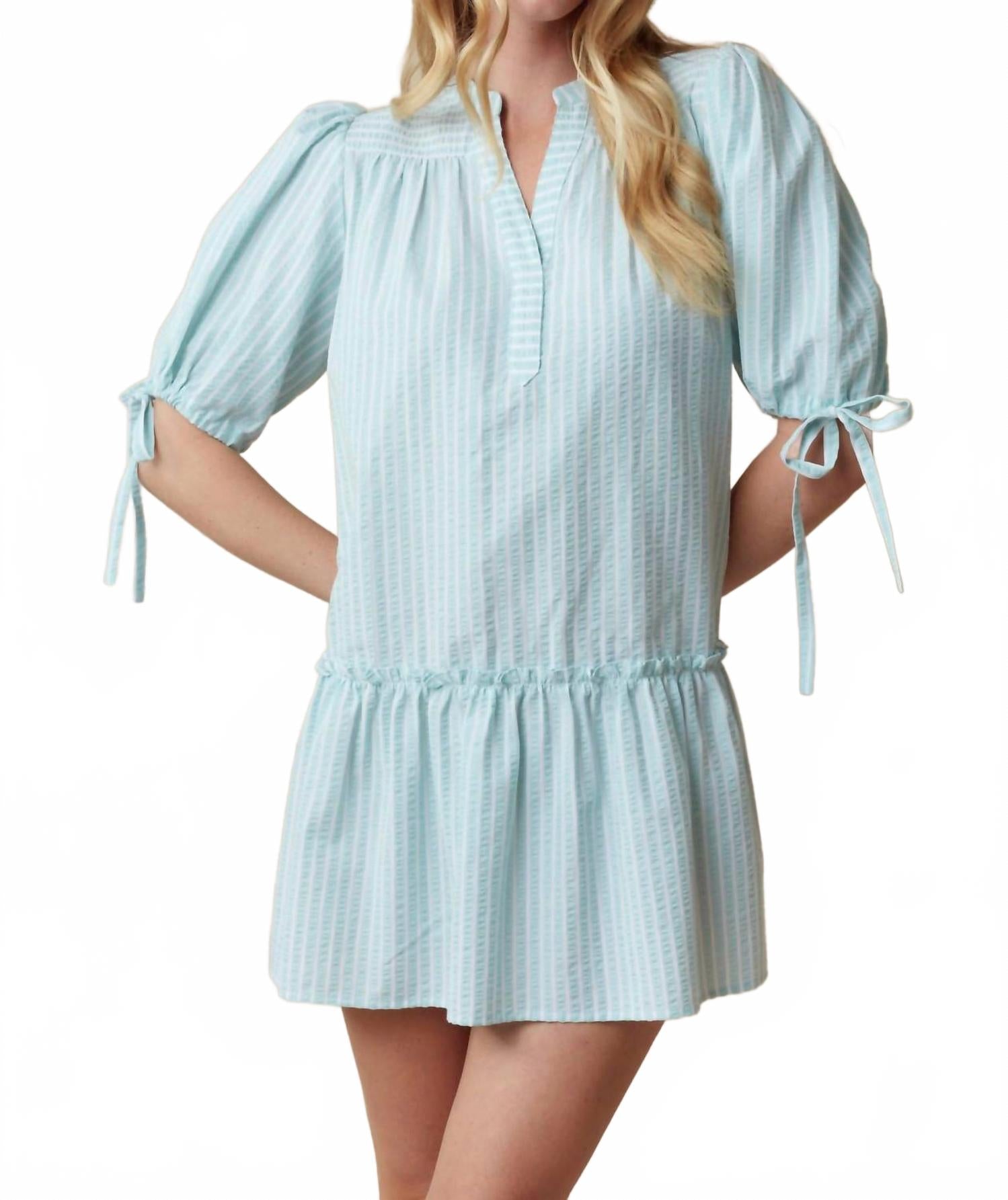 

Пальмовые Спрингс полосатое платье в мятно-белом цвете FANTASTIC FAWN