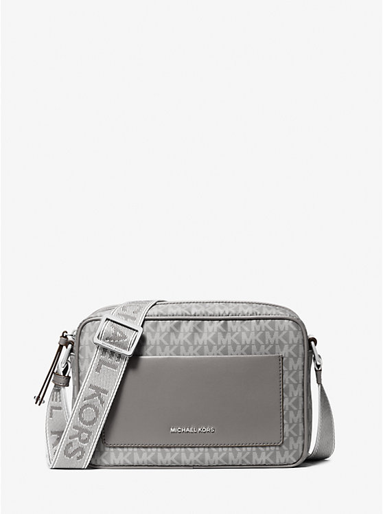 

Большая сумка Jet Set через плечо с принтом и фирменным логотипом Michael Kors, серый