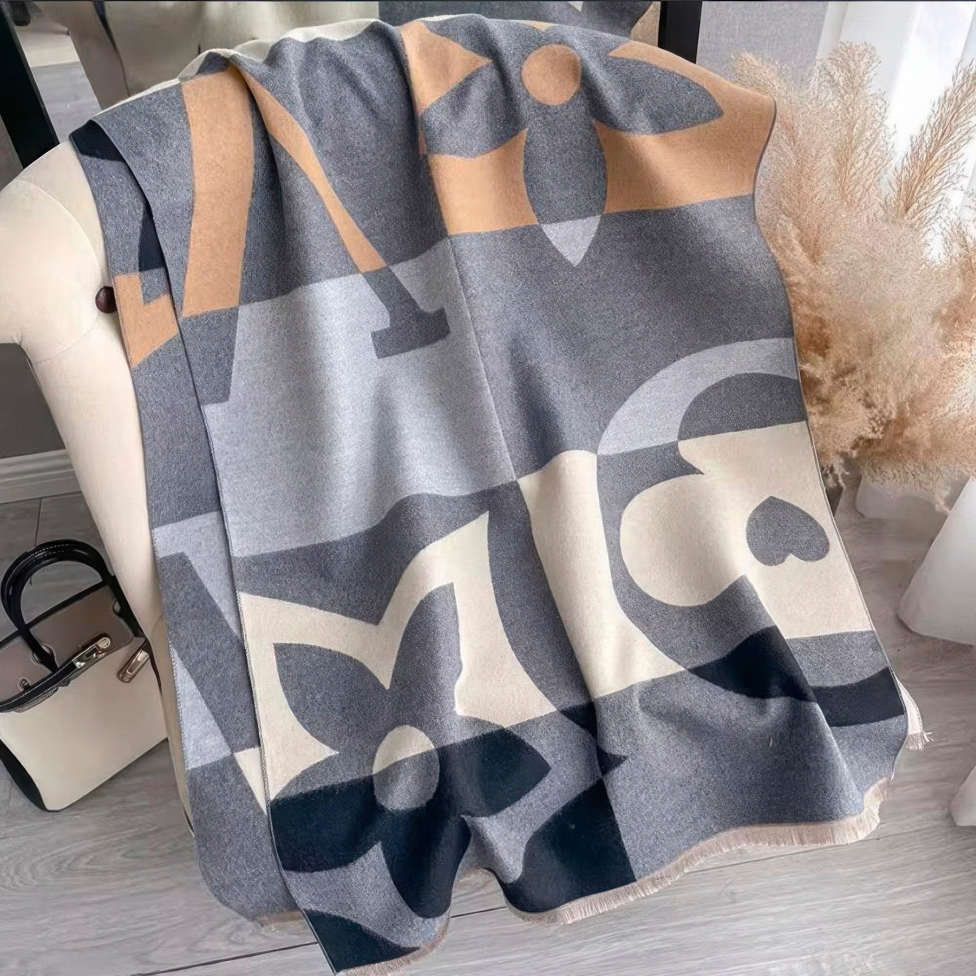 

Шаль с цветочным узором FASHNZFAB, серый