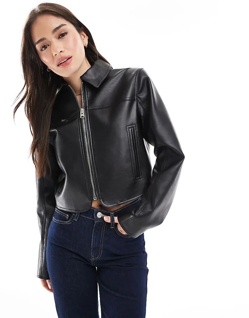 

Куртка из искусственной кожи с воротником-стойкой черного цвета Pull&Bear