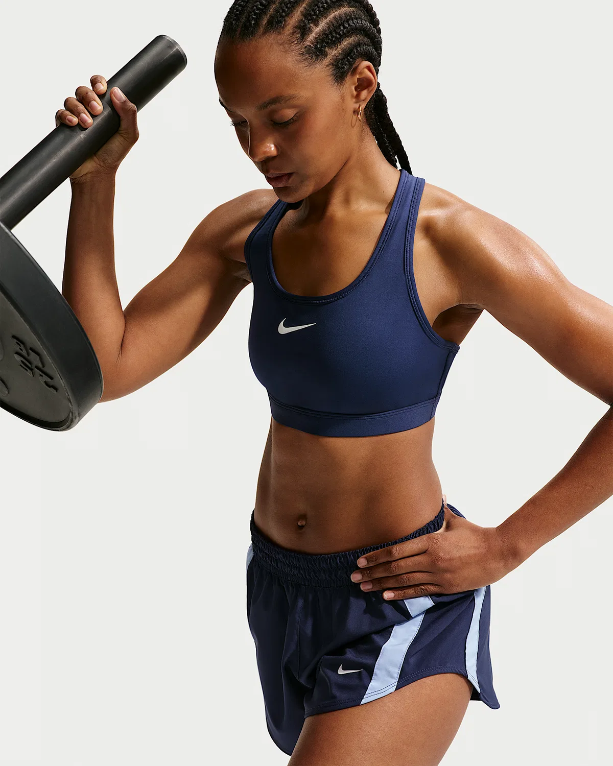 Женский спортивный бюстгальтер Nike Swoosh средней поддержки с поролоном, Midnight Navy/White — фото 3