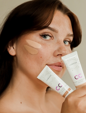 Крем для лица SPF LUMENE Корректирующий праймер CC Color Correcting Cream,.5 Light — фото 3