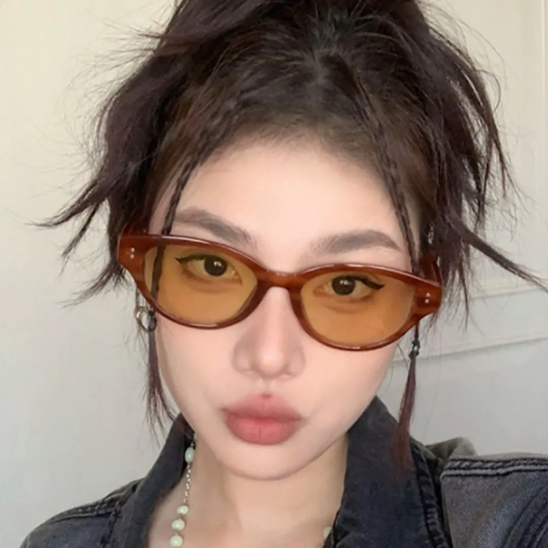 

Солнцезащитные очки с защитой UV400 | Цветные линзы "кошачий глаз" | Для женщин и мужчин, для занятий спортом на открытом воздухе и путешествий DSVIGF, Black Gray