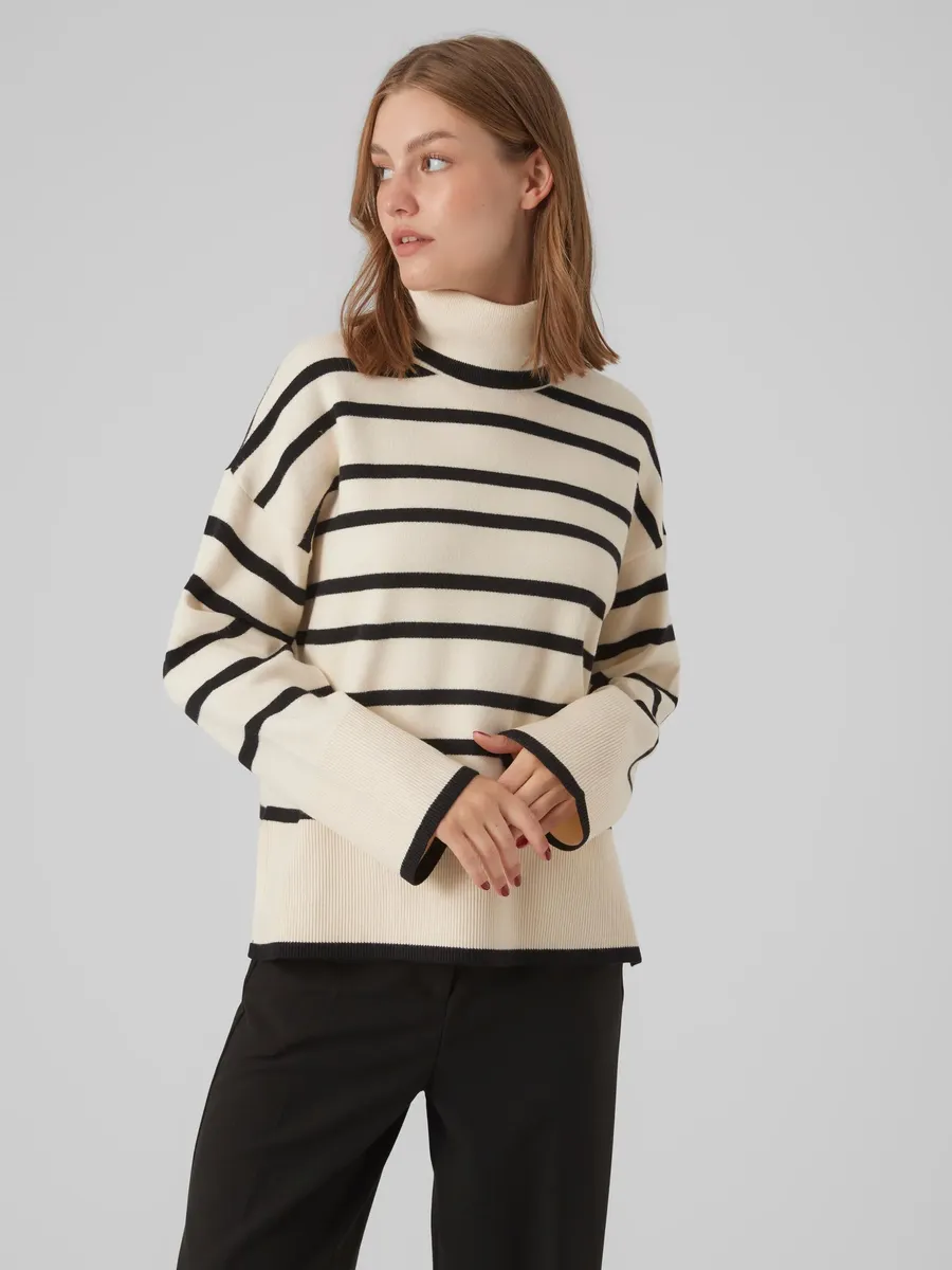 

Свитер с высоким воротником Vero Moda "VMSABA LS ROLLNECK PULLOVER GA NOOS", черный