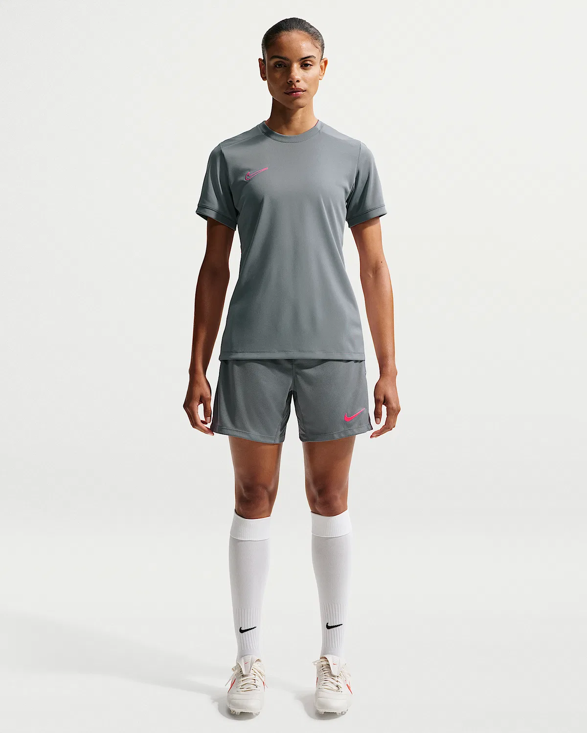 Женские футбольные шорты Nike Strike Dri-FIT, Smoke Grey/Black/Hot Punch/Hot Punch