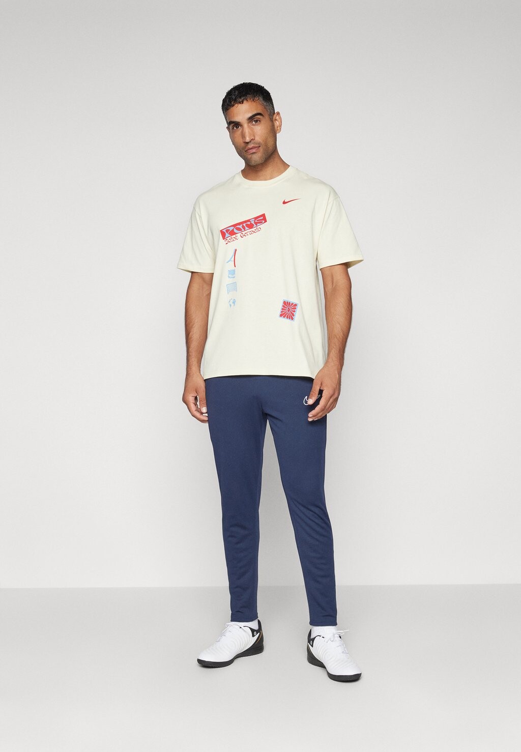 

Футболка с принтом Paris St Germain Earth Tee Nike, кремовый
