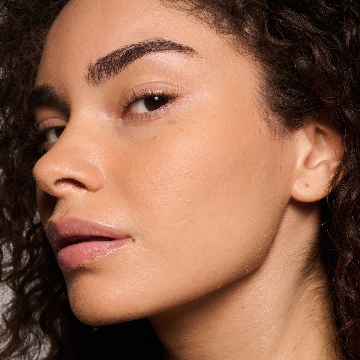 Пудра для лица mineralize skinfinish natural Mac, medium - medium dark, вес 10 гр. — фото 4
