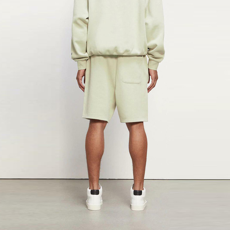 Флисовые шорты Fear Of God Essentials, серо-зеленый — фото 4