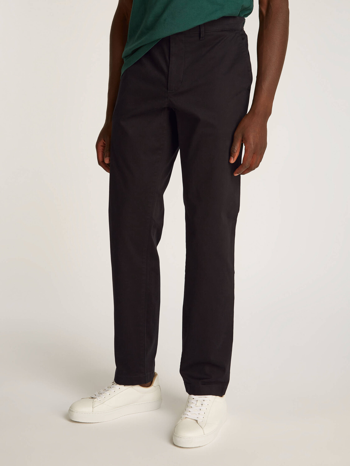 

Брюки Tommy Hilfiger chino Denton Regular Fit, черный