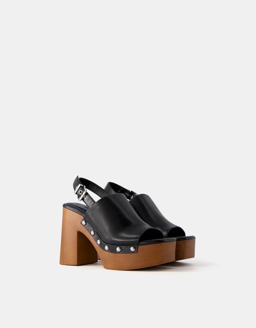 

Сабо на платформе с заклепками и высоким каблуком Bershka, черный