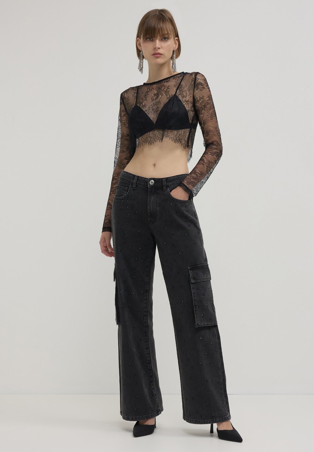 

Блуза CROP CON BRALETTE Calliope, черный