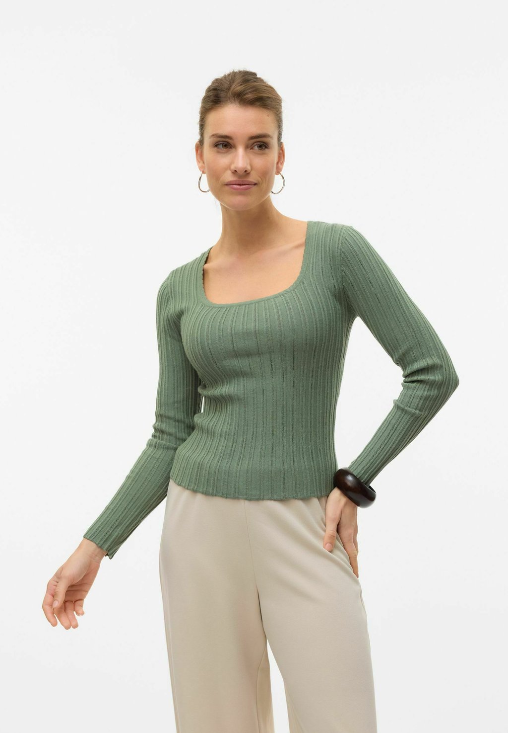 

Свитер LANGARM BEQUEMES MIT FIGURBETONTEM SCHNITT Vero Moda, цвет Grün