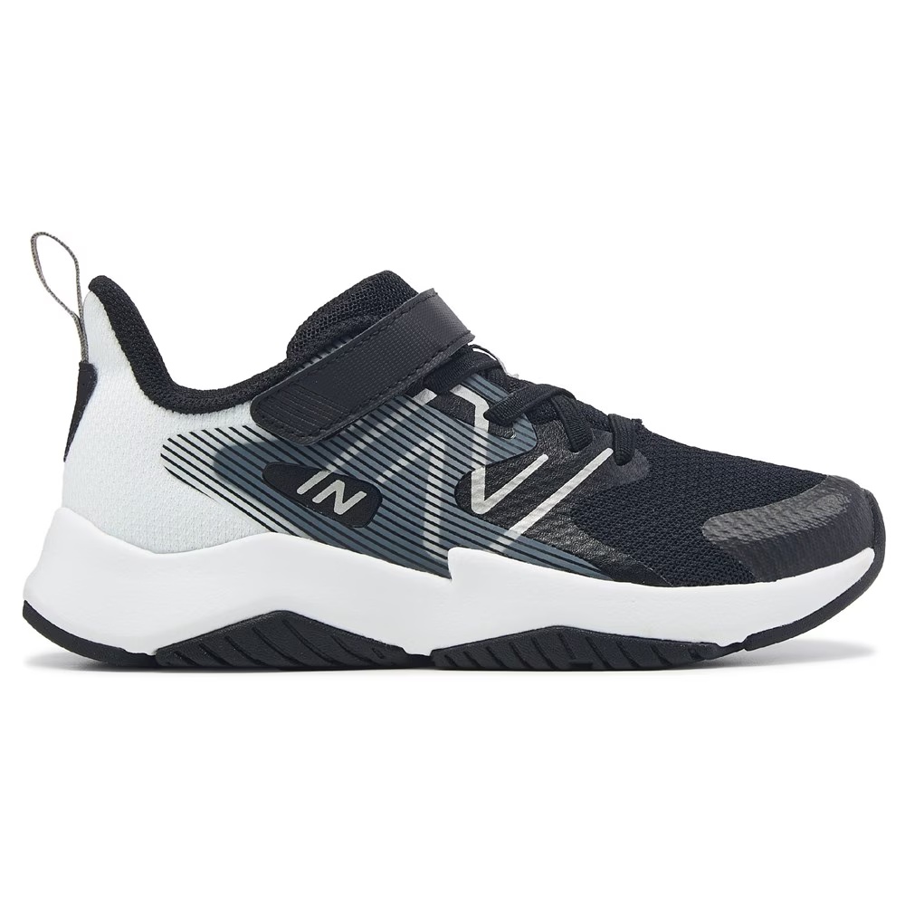 Детские широкие кроссовки для бега New Balance, little kid, black/white — фото 2