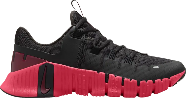 Кроссовки Wmns Free Metcon 5 'Black Siren Red', черный