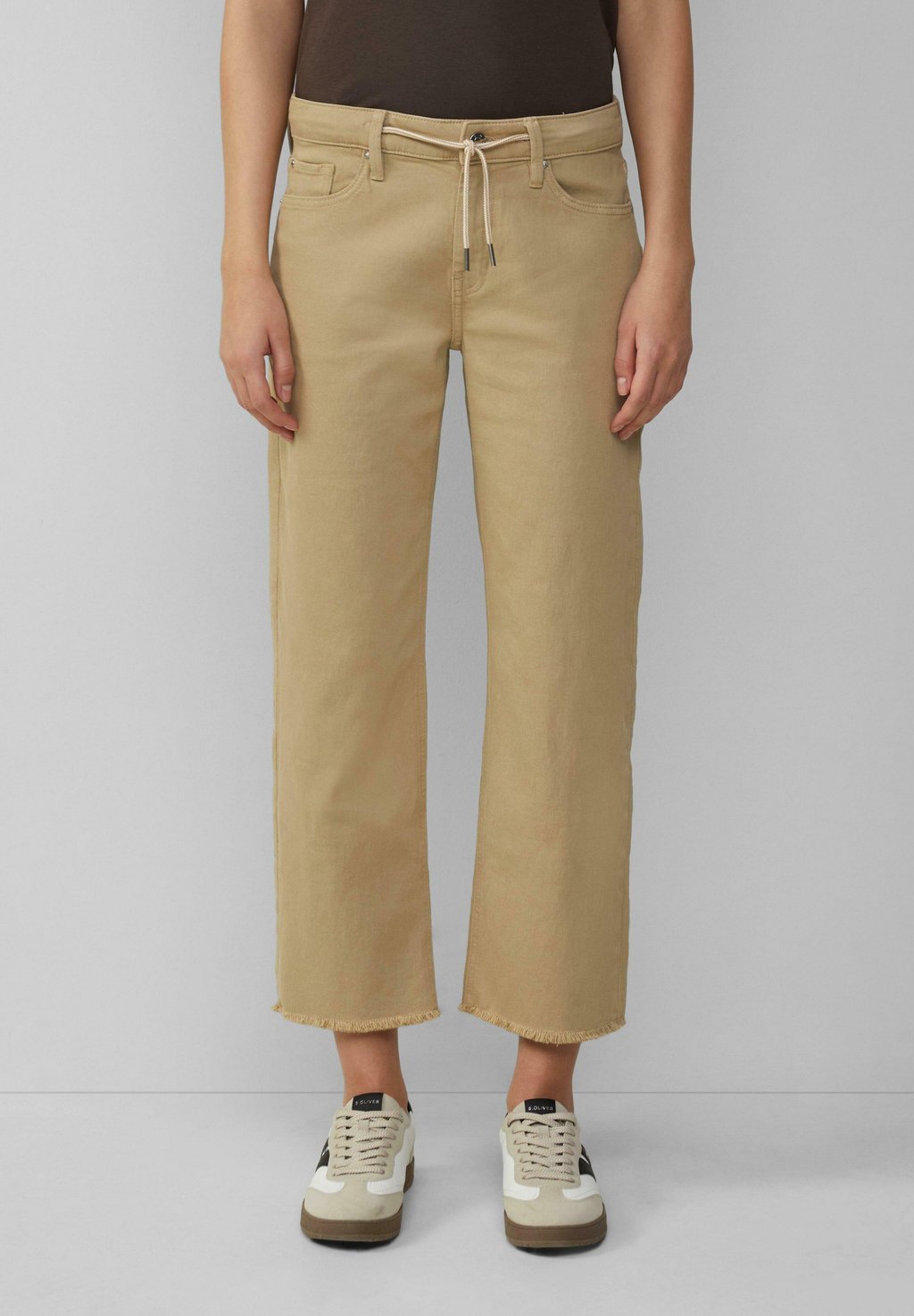 

Джинсы прямого кроя CROPPED- KAROLIN MID RISE BINDEBAND s.Oliver, цвет Hellbraun